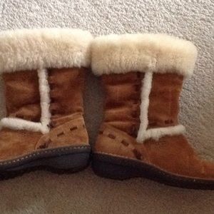 Ugg boots NWOT Size 6